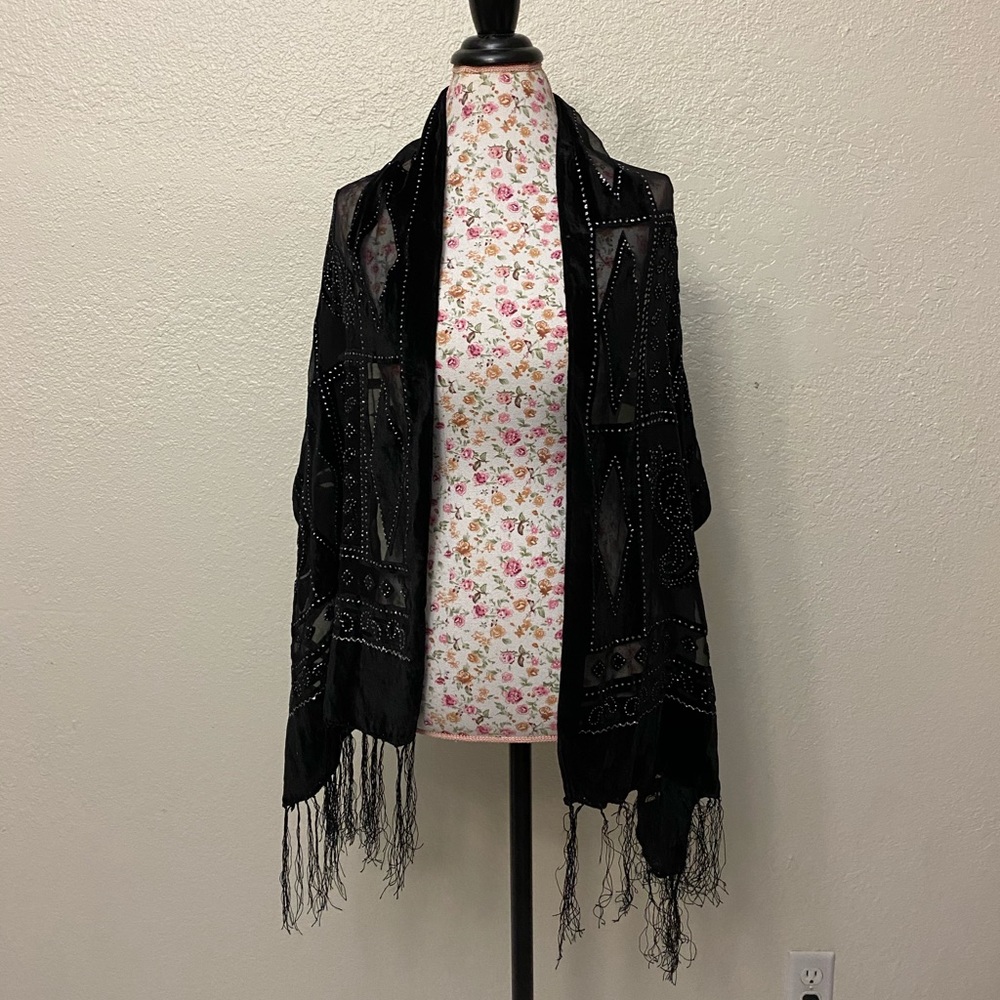 Beautiful black shawl with fringe